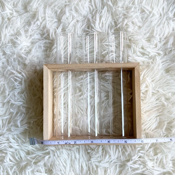 Vase - Picture 8 of 9